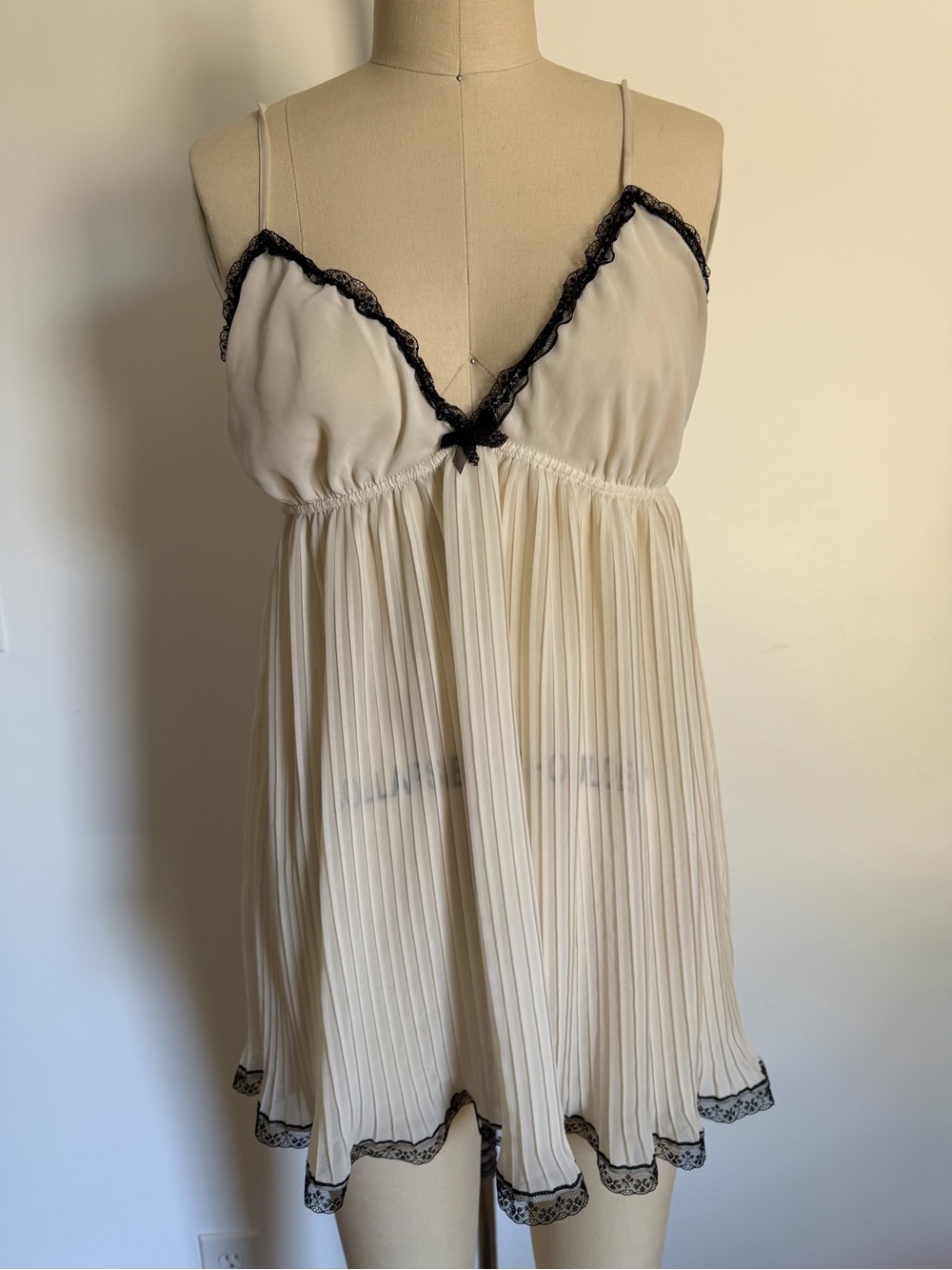 Victoria's Secret Cream and Black Lace Pleated Babydoll Chemise